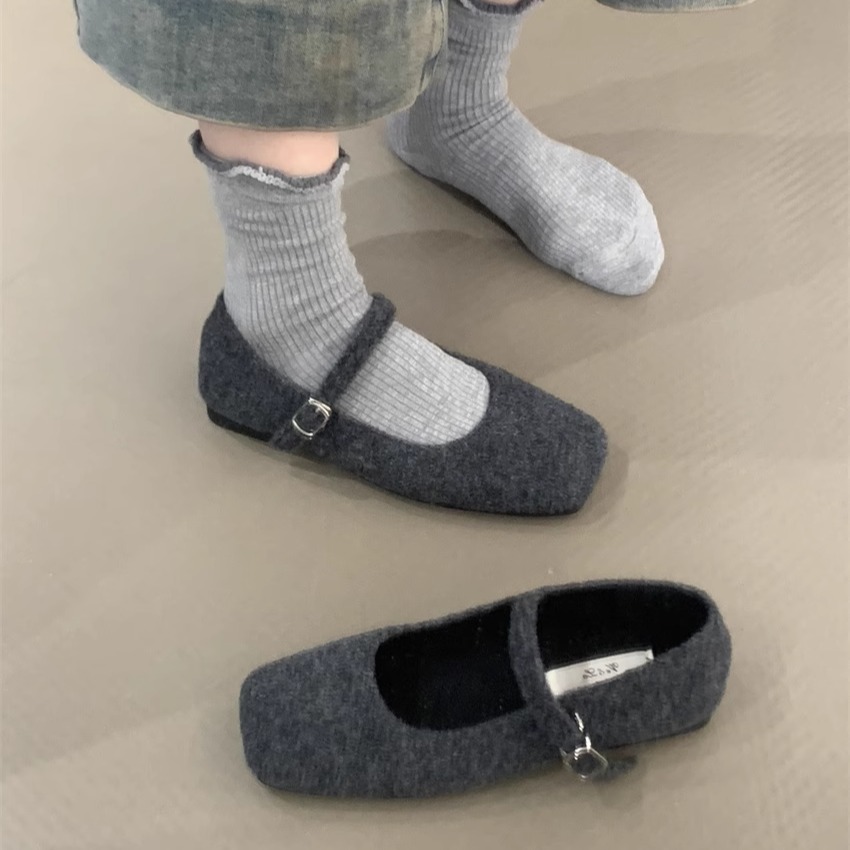 韩国女鞋2024年新款东大门复古毛呢料方头一字扣平底玛丽珍鞋单鞋