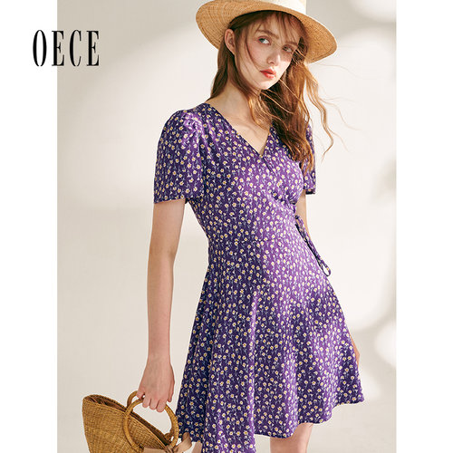 oece夏装新款女装显白紫小碎花复古法式V领高腰短袖连衣裙