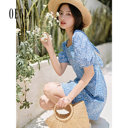 Oece夏装新款女装 清新治愈蓝色小碎花复古方领泡泡袖连衣裙