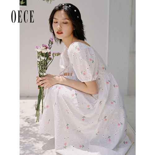 Oece夏装新款女装 甜甜碎花元气复古方领系带泡泡袖连衣裙