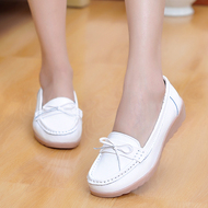 Way trở lại vào mùa xuân da mới trắng y tá giày phụ nữ cúi dốc miệng cạn với một đôi giày bà mẹ độc thân mềm dưới giày chống trượt