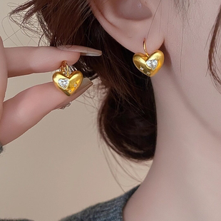 简约心形小巧珍珠镶钻耳钉女时尚小众气质高级感百搭精致耳环耳饰