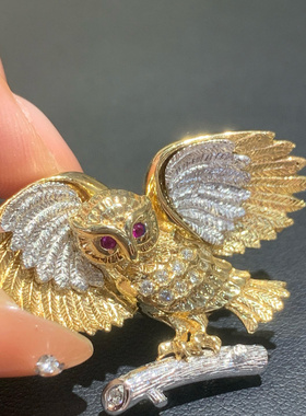 日本成品设计款18k金钻石镶嵌胸针吊坠两用