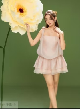 越十年越南小众Gout新款简约时尚百搭单肩立体花荷叶边飘逸短裙