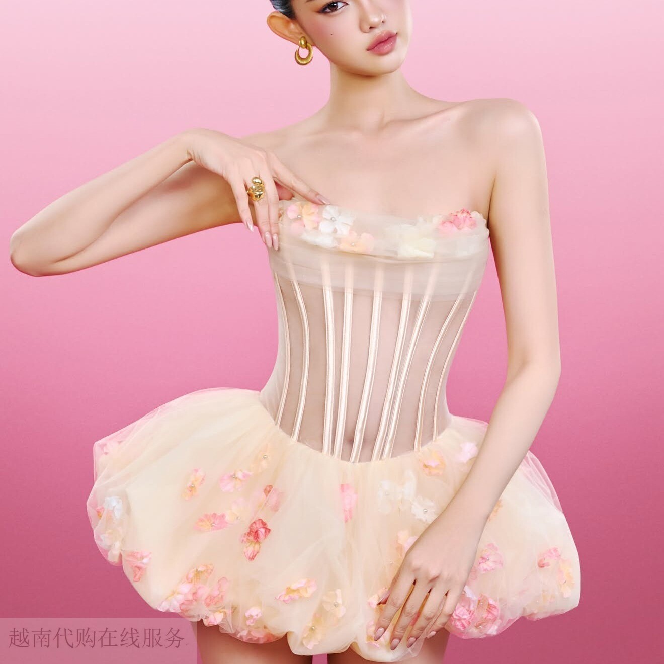 越十年越南小众moulinrose新款女抹胸立体花朵短裙连衣裙