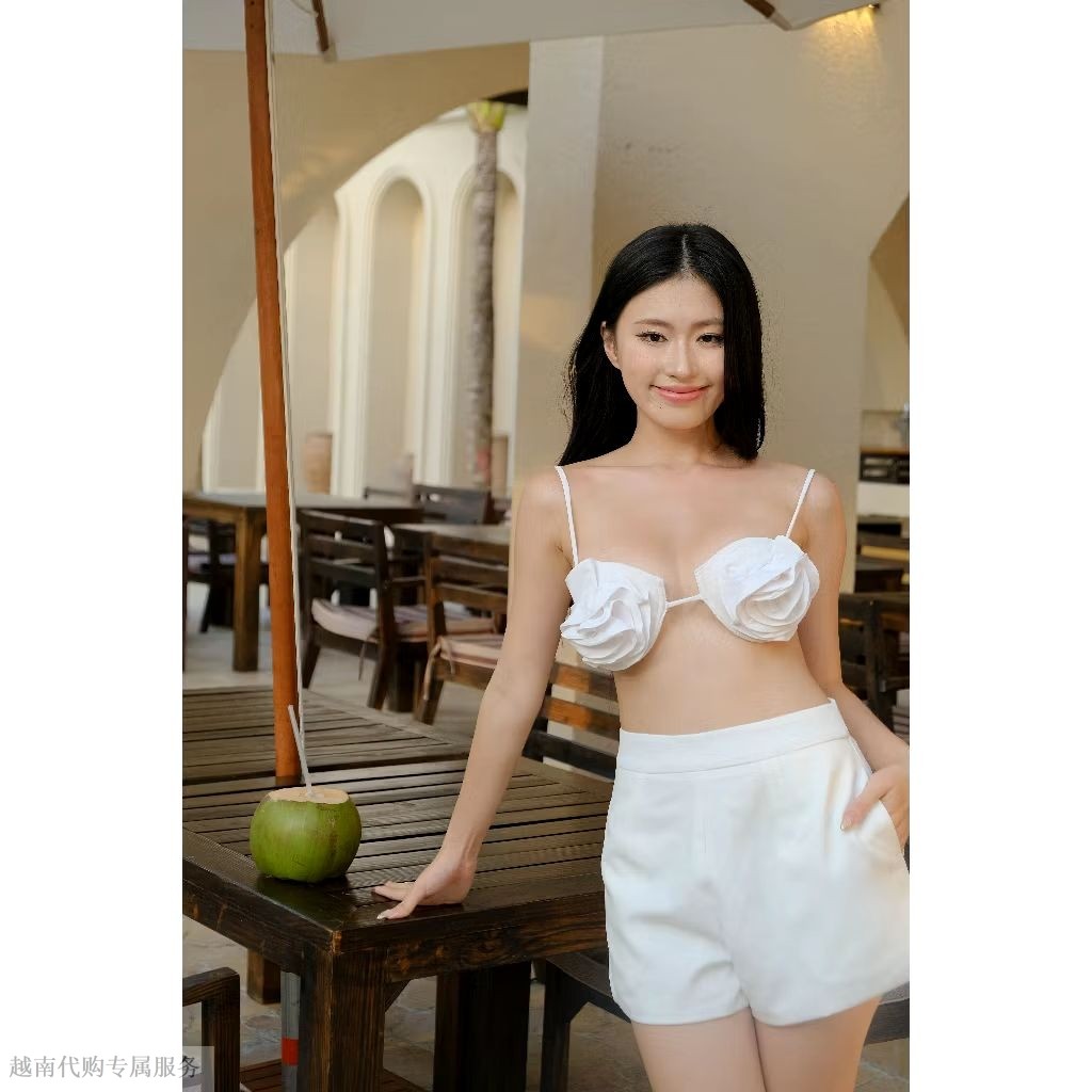 越十年越南小众maikaa新款性感纯欲风花朵文胸上衣高腰短裤套装