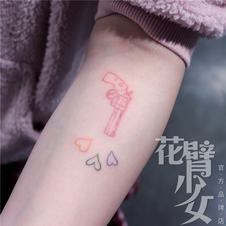 花臂少女tattoo 184 韩系可爱粉色小粉枪发射爱心纹身贴一张3个