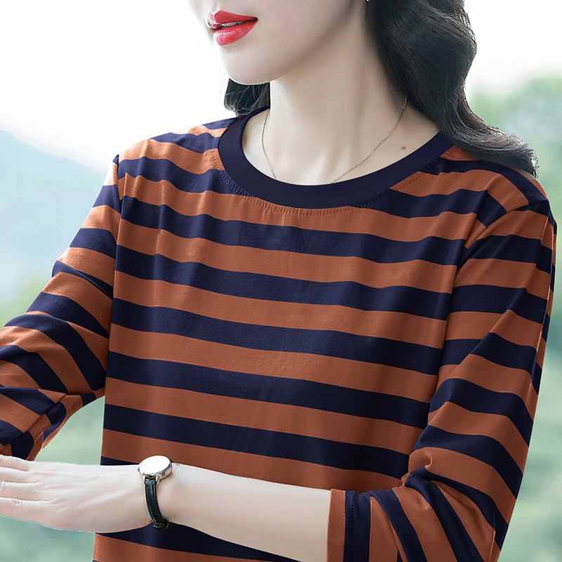 纯棉长袖T恤女装大码宽松