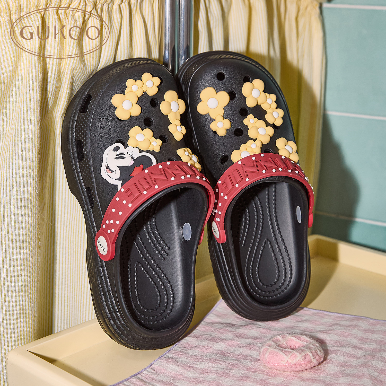 Gukoo/果壳洞洞鞋甜美迪士尼可爱拼色卡通动漫花朵浴室休闲拖鞋,女鞋,洞洞鞋,淘宝优惠券,粉丝福利购,淘宝优惠卷