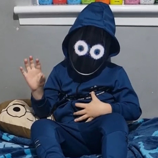 小Boywithuke 同款LED Shining Mask 儿童手势变脸面具蓝牙自定义