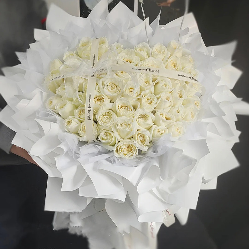 上海鲜花速递同城白玫瑰花束礼盒南京海口杭州北京生日上门配送店