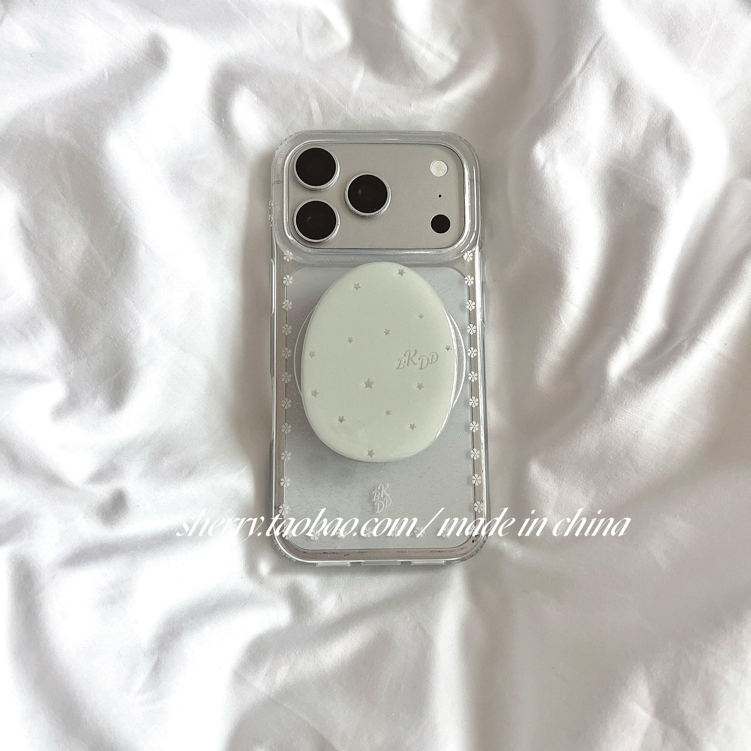 SHERRY*ins风透明细闪花朵磁吸适用于苹果17ProMax