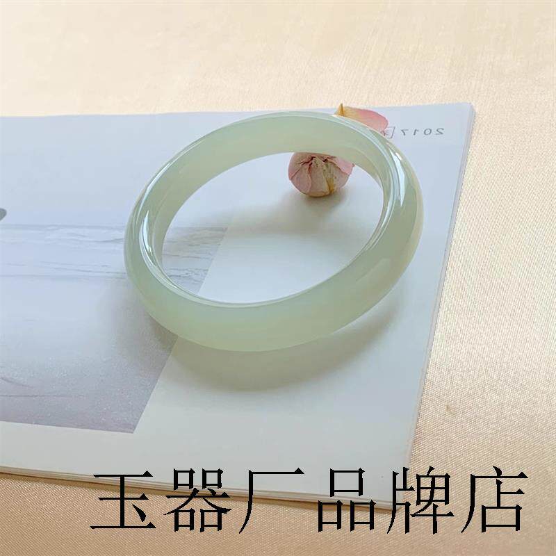 正品羊脂玉正装玉镯女老坑和田玉晴水天然青白玉手镯玉石真玉镯子