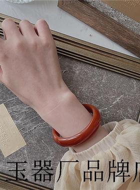 天然巴西红玛瑙手镯女玉镯红色玉髓本命年转运平安旺夫情人节礼物