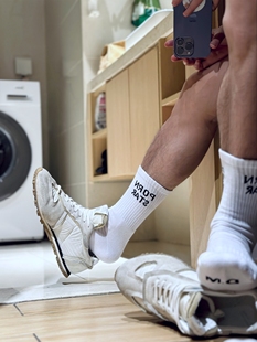 D.M男袜 字母运动潮袜毛圈吸汗性感棉中筒袜棉质中厚休闲体育生袜