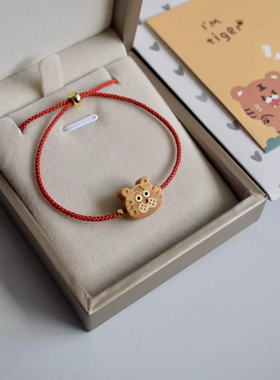 新中式国风原创设计可爱小老虎黄杨木手链手绳手工原木森系迷你