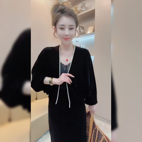 欧货真丝绒短外套女2025春