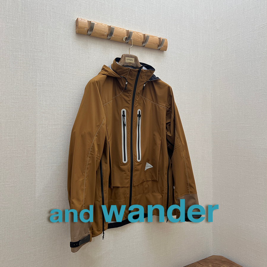 and wander官方授权 拼接3M反光户外风防水连帽夹克外套 男女同款