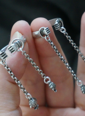 云起收藏。大权在握拳头老银流苏滴溜甩戒活口戒指