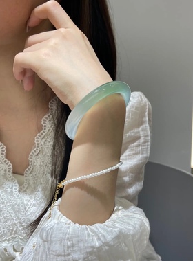 天然玛瑙手镯女半山半水冰透玉镯冰种玉髓翡翠色送女友送妈妈礼物