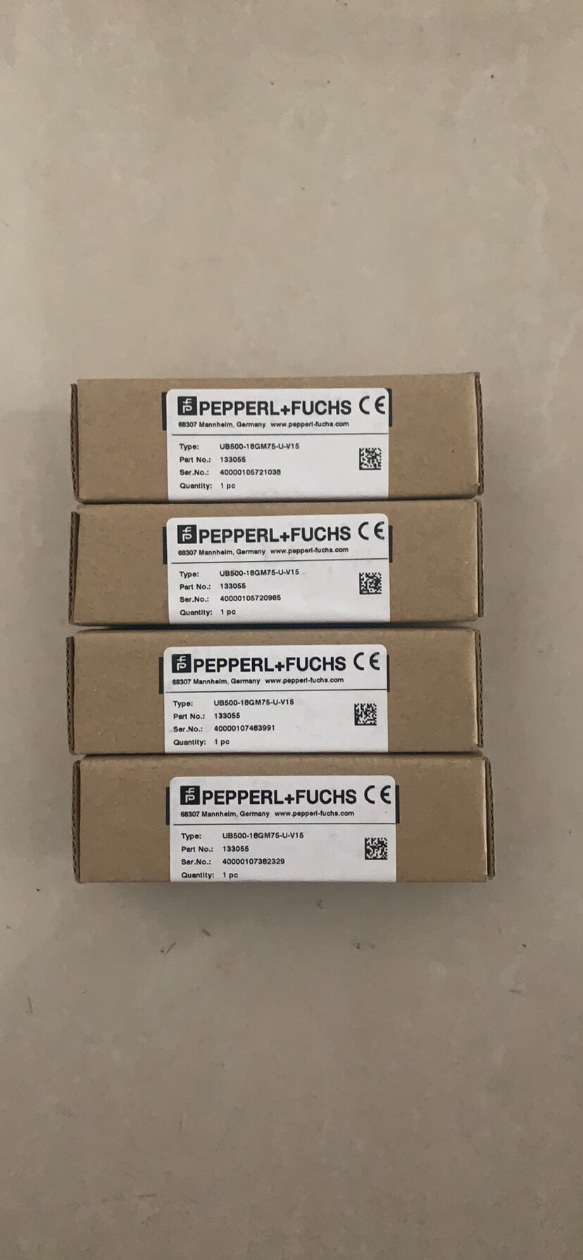 倍加福超声波传感器UB300UB500UB1000-18GM75-U-V15大量现货正品