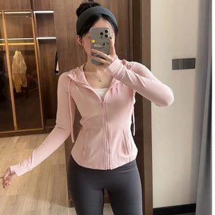 弹力印花跑步拉链瑜伽外套上衣 修身 SWIFT SPEED女士运动连帽夹克