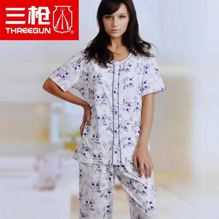 春夏新款108三枪舒木尔印花圆领 短袖 中裤 女士家居服80459D0
