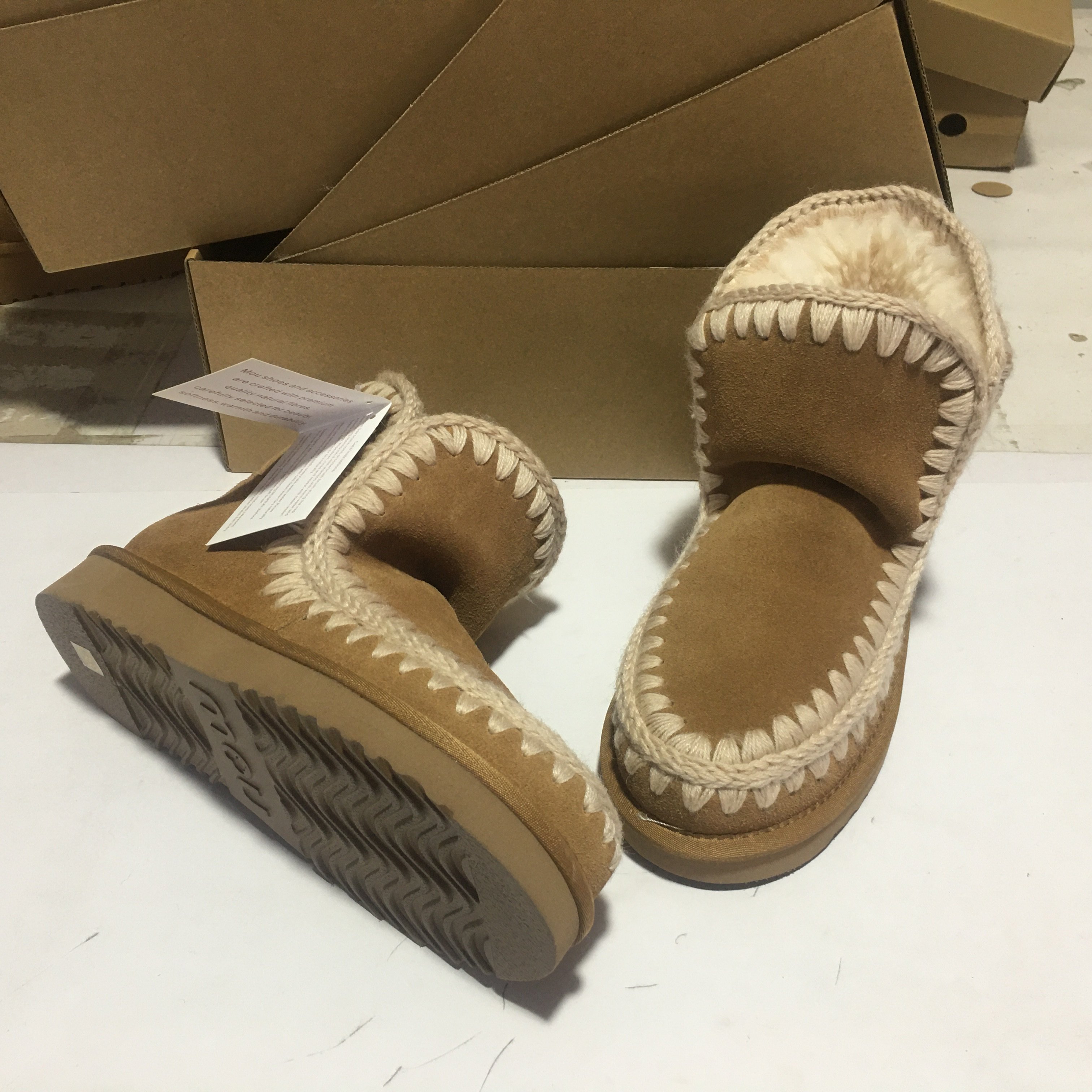 MOU雪地靴2025新款短靴女士雪地靴栗色羊皮毛一体材质毛线编织,女鞋,时尚雪地靴,淘宝优惠券,粉丝福利购,淘宝优惠卷