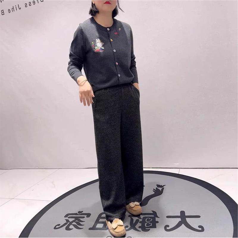 加肥加大码女装1559冬季新松紧腰厚料简约200斤休闲裤加大码女裤