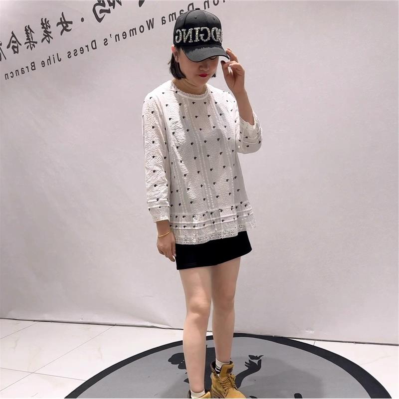 2026春装新款芮娜依莲娃娃衫大码女装胖妹妹减龄衫200斤T恤衫5329