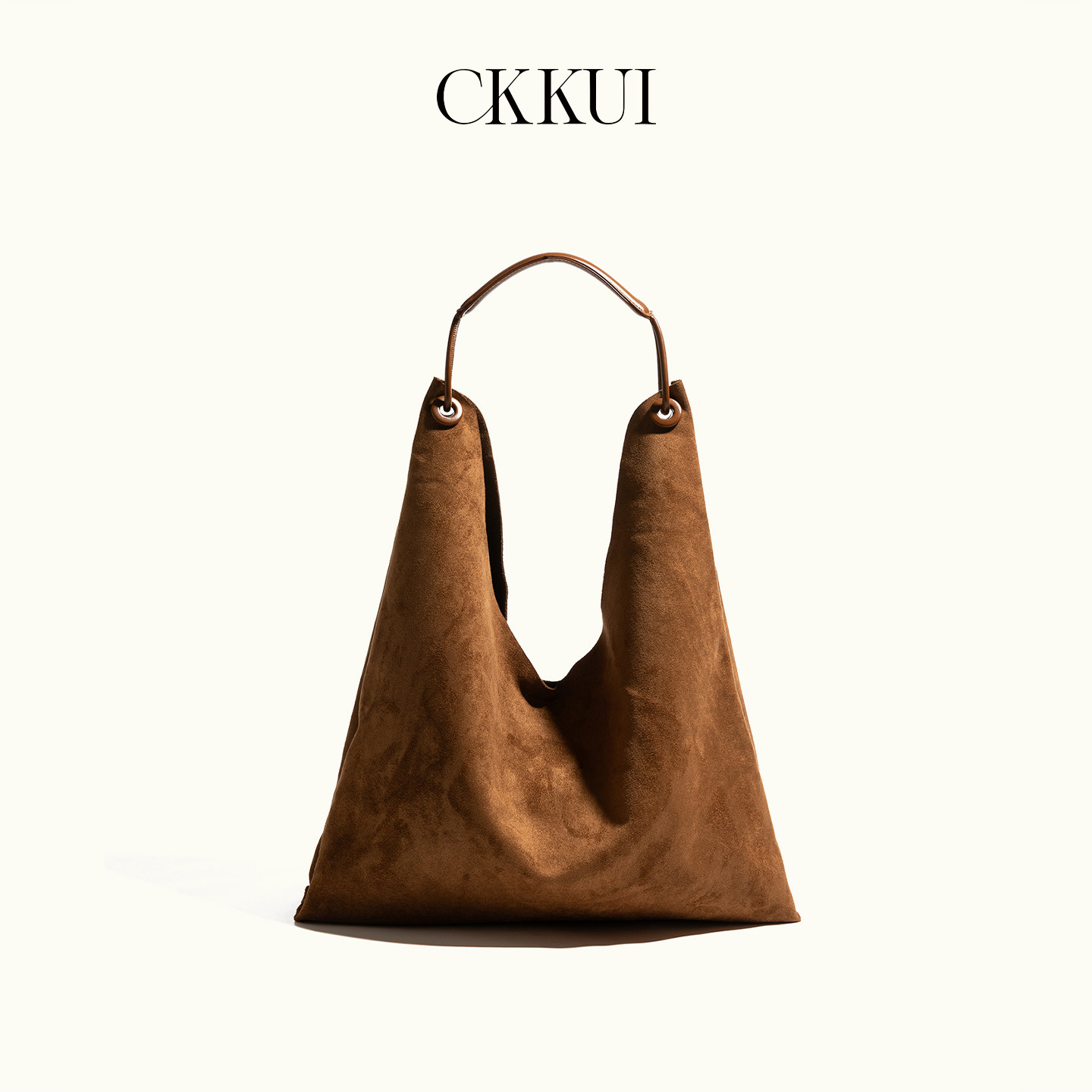 CKKUI 复古磨砂麂皮绒包包2026新款手提水桶包慵懒风大容量单肩包