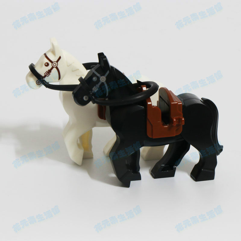 军事积木拼装中古战马骑士马鞍兼容积木活动黑马白马骑兵马绳