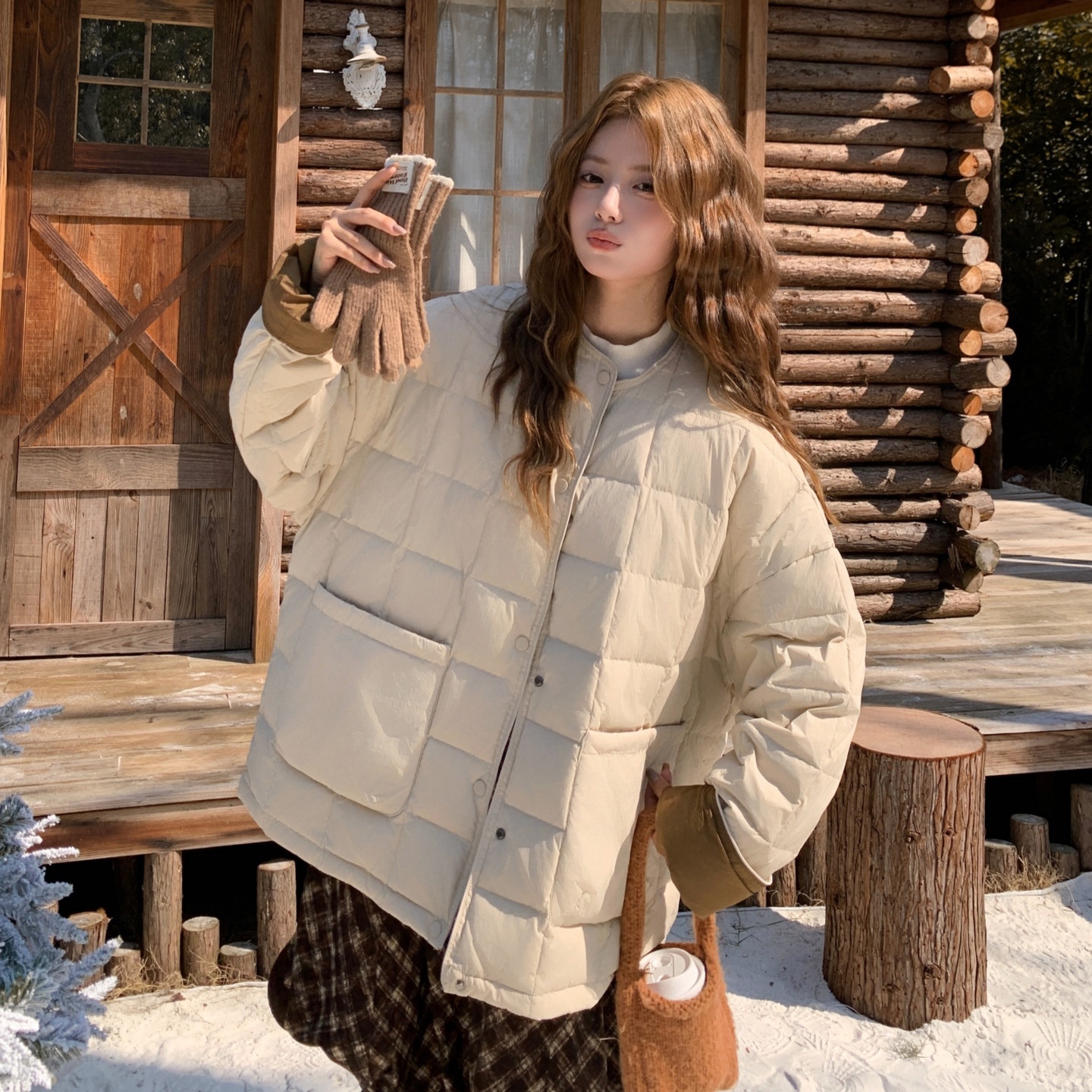 白鸭绒保暖拼色大口袋羽绒服女冬休闲宽松大版轻薄方块羽绒外套