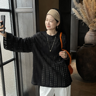 秋上新极简主义百搭休闲慵懒镂空刺绣图案微透长袖 SOUL T恤