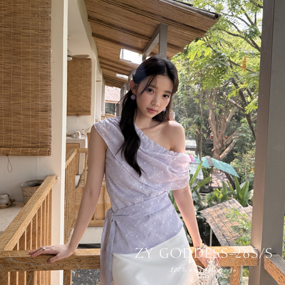 ZY GODDESS-女氛围感重工提花刺绣斜肩漏肩不规则荡领设计感小衫