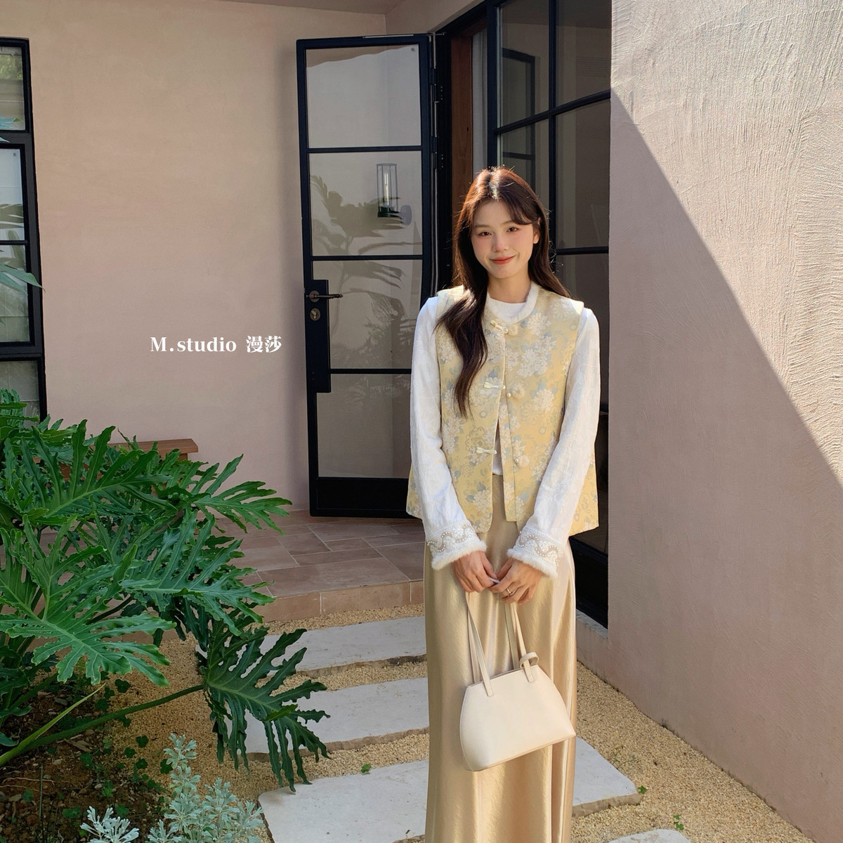 MSTUDIO漫莎-棠新中式国风锦缎提花水貂毛装饰盘扣马甲(内里加棉),女装/女士精品,马夹,淘宝优惠券,粉丝福利购,淘宝优惠卷