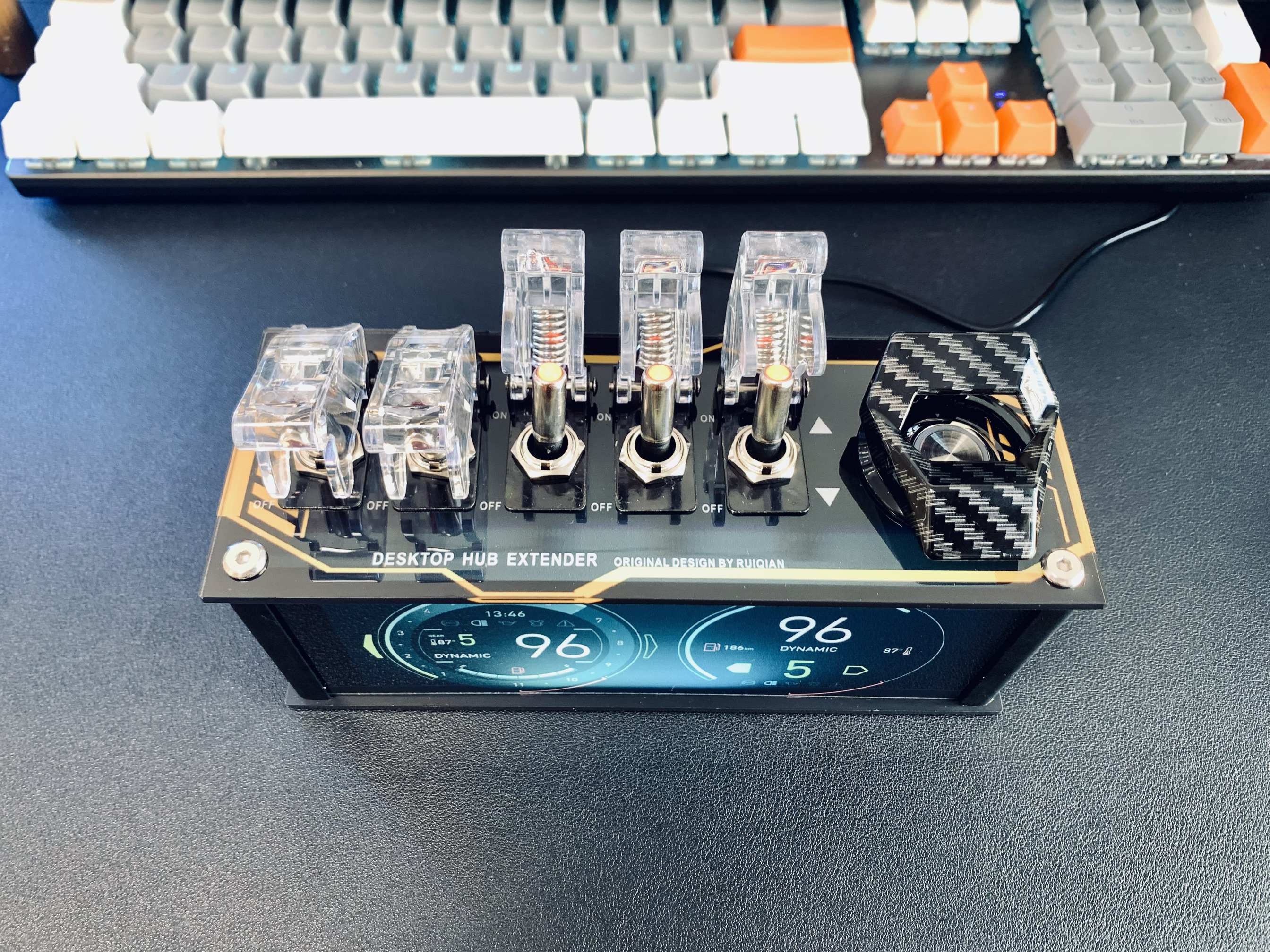 게이밍데스크셋업