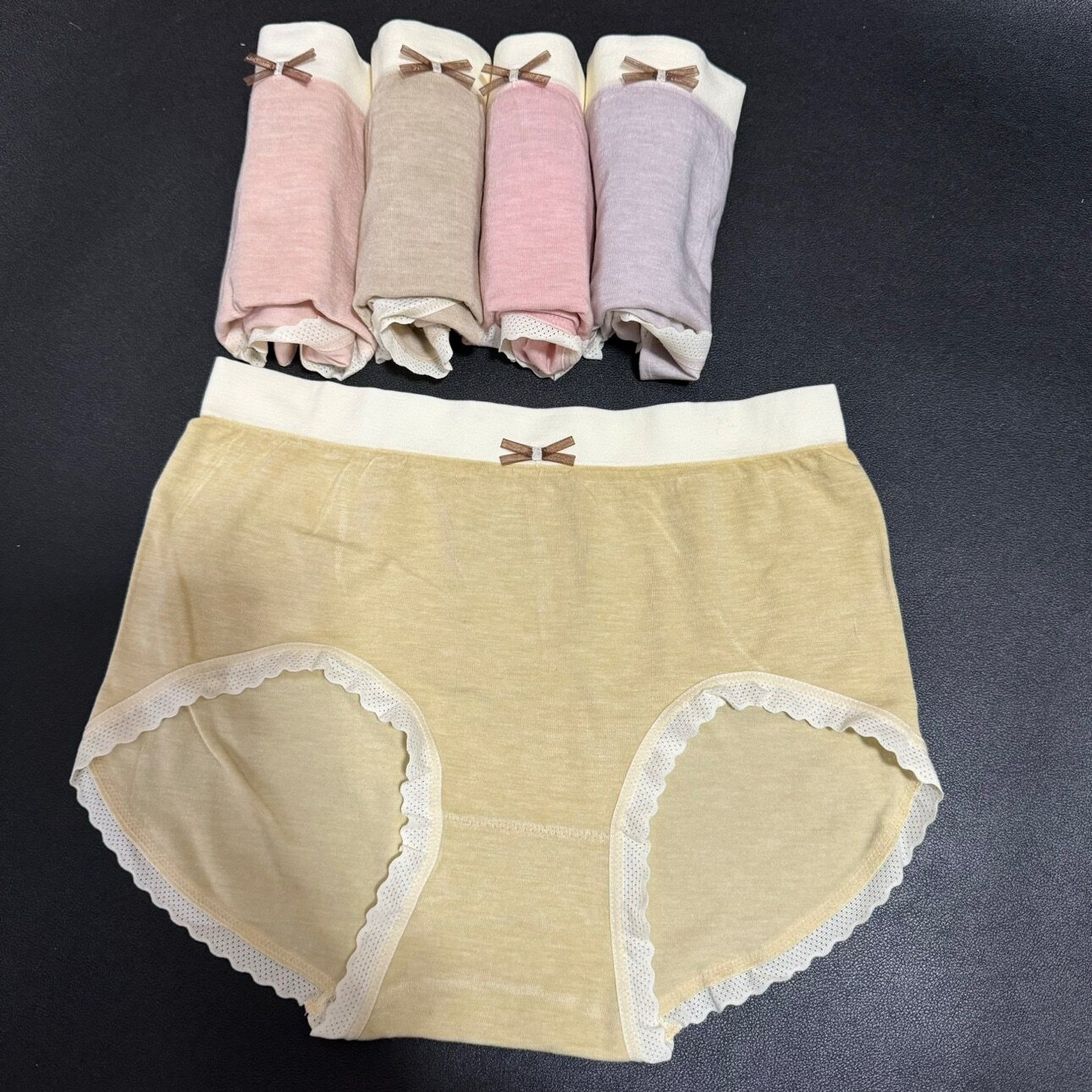 怡婉妮3390五条盒装中腰无痕无缝纯棉档弹力包臀三角内裤头女短裤