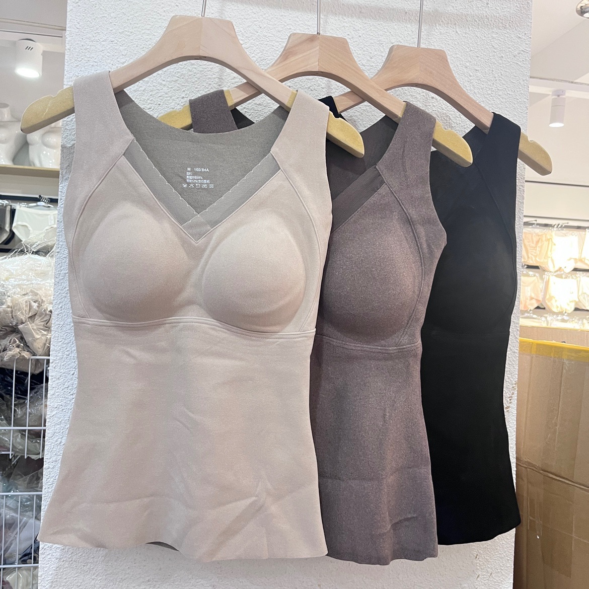 8803德绒石墨烯3D立体保暖发热背心女士V领背心一体杯免穿文胸潮