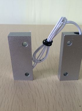 海康威视 金属门窗磁探测器DS-1T610N 有线铁门磁常闭信号NC COM