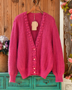 玫红真丝混织马海毛开衫 立体豆豆边V领宽松慵懒风针织毛衣外套女