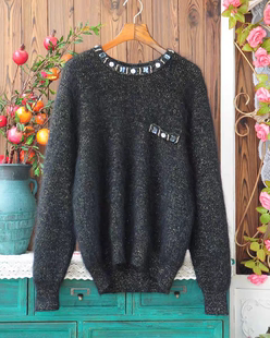 黑色亮丝马海毛毛衣 钉珠装饰圆领套头衫秋冬轻奢宽松针织上衣女