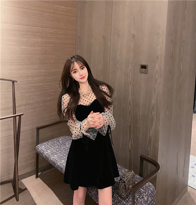 Real shot! Real price! Mesh stitched velvet dress