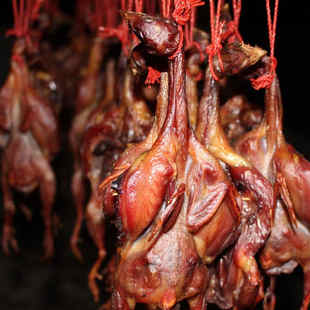 四川特产马边农家自制烟熏腊鹌鹑下酒菜鹌鹑鸡腌腊鹌鹑五只起包邮