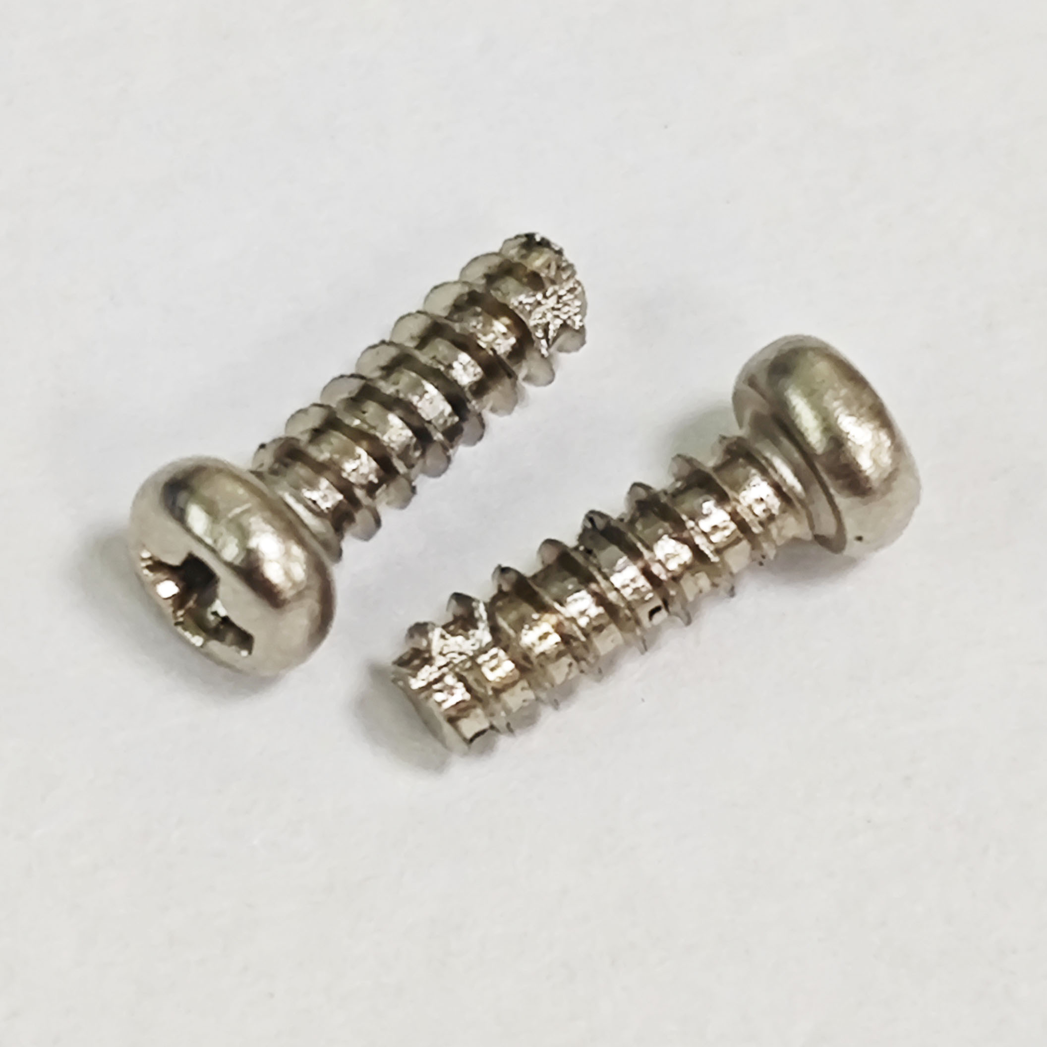 现货加硬 圆头割尾 自攻螺钉 碳钢镍 电子电器螺丝 PT2.6*8φ4.2