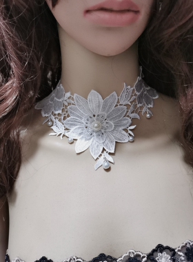 黑色颈饰糖衣泡菜蕾丝女