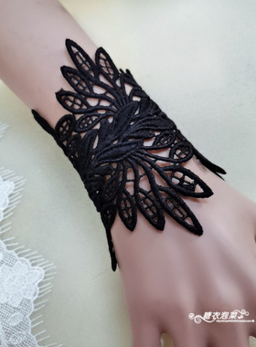 2026韩日韩国时尚网红蕾丝饰品手链手腕钩花镂空手腕带链森林女黑