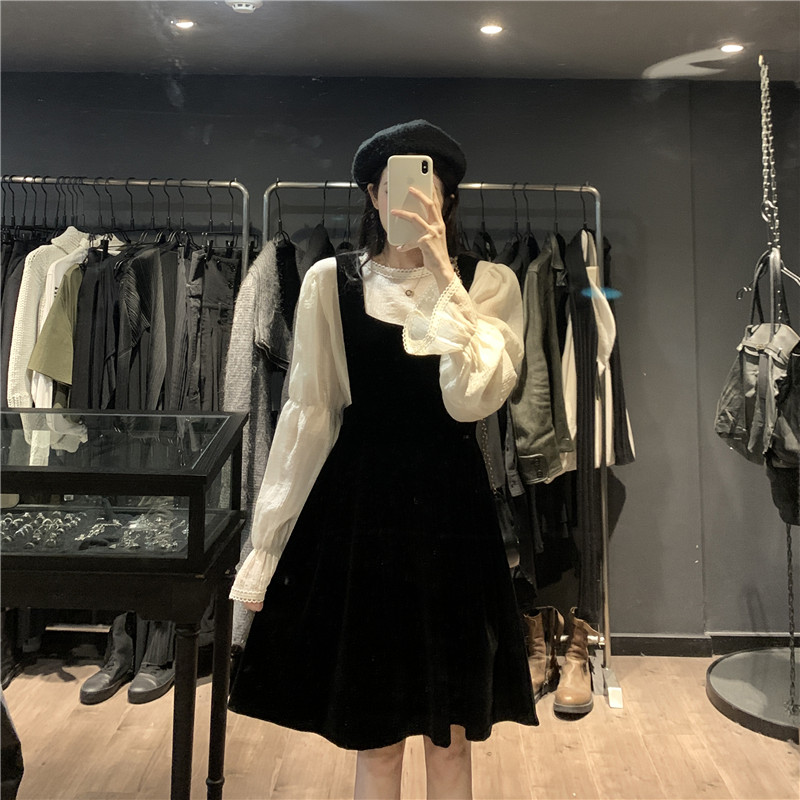 Real price ~ Korean version slim round neck long sleeve sweet chiffon shirt + medium length vest dress