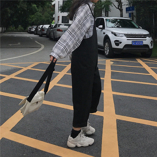 The new Korean version of loose-fitting girls'overalls and trousers