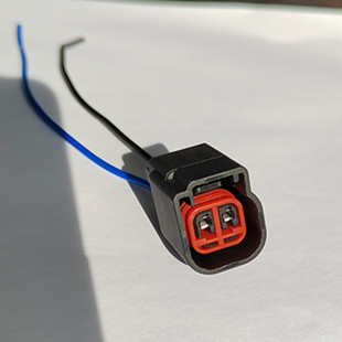 适用于福特福克斯翼虎中音中置喇叭连接线接头插头